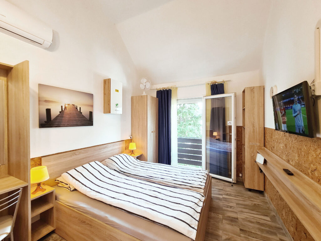 Laci apartman első hálószobája