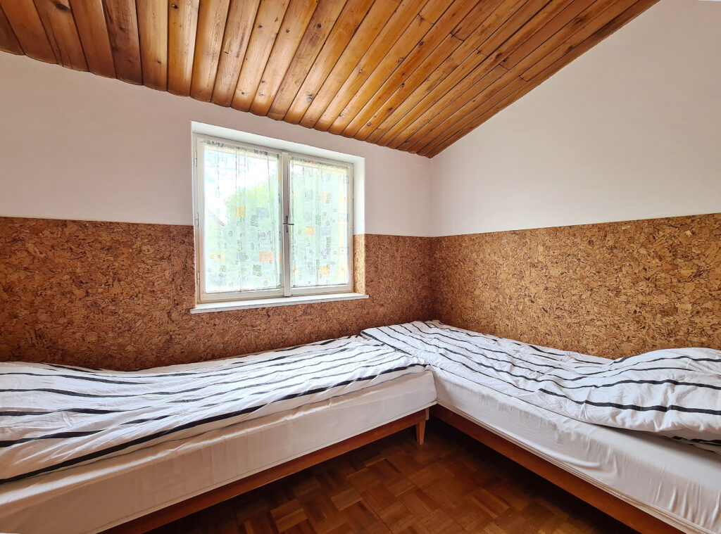 Linda apartman első hálószobája