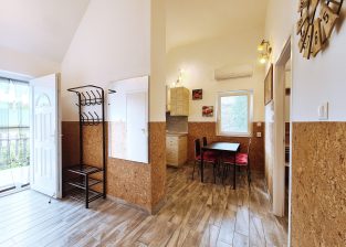 Laci apartman előtere